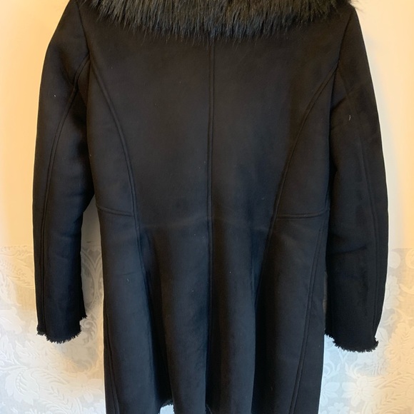 Calvin Klein jacket with faux fur. - Picture 2 of 3